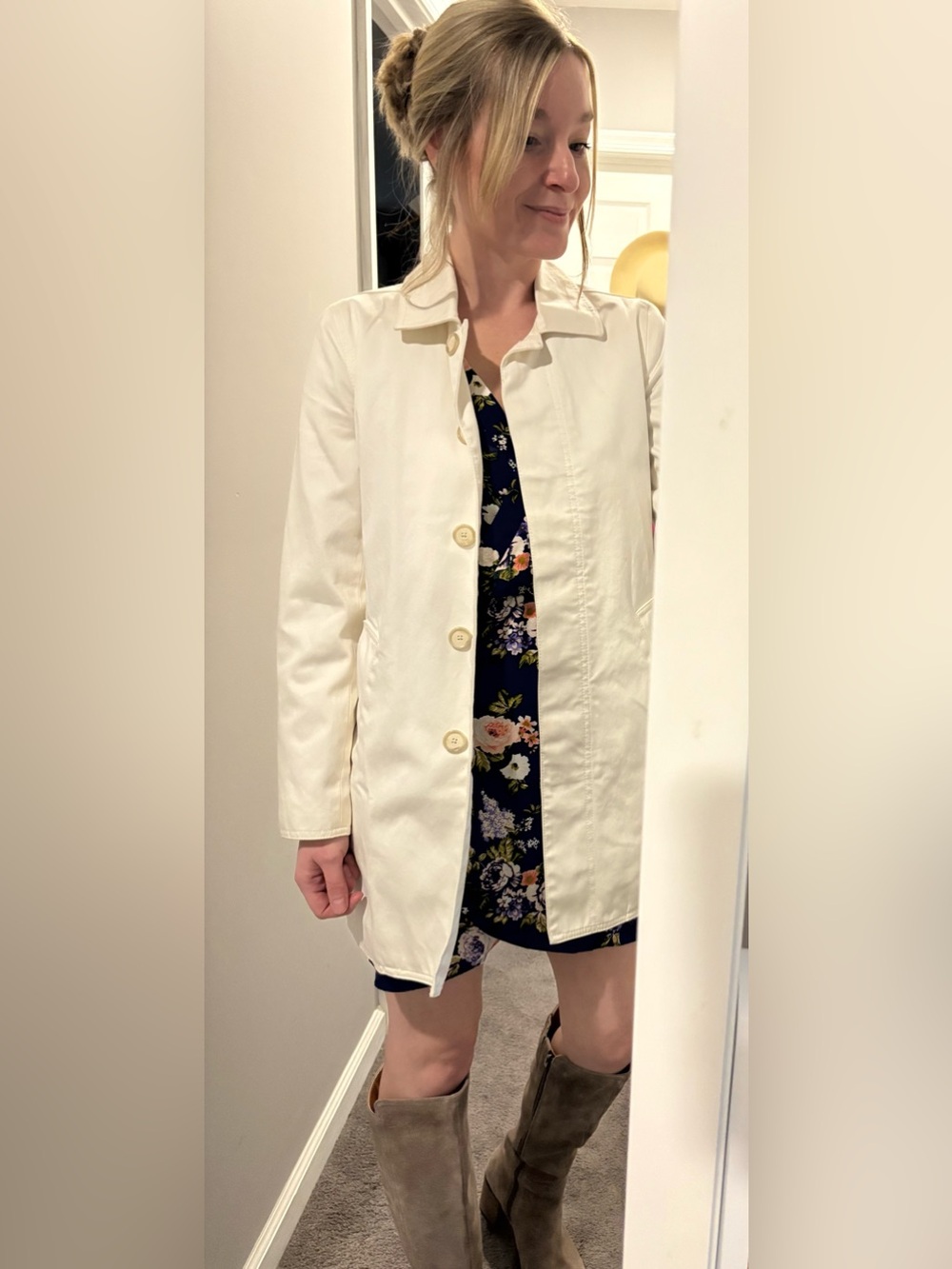 COACH Cream Single-Breasted Women's Trench Coat - size XS